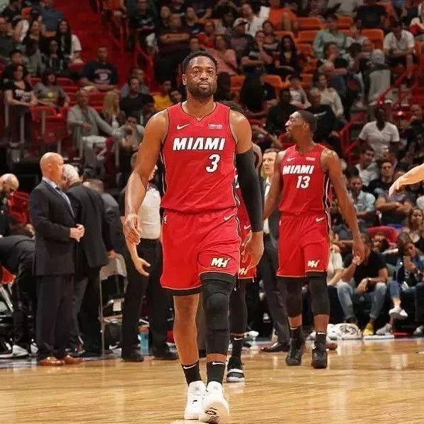 WBG官方：前S11冠军打野JieJie加盟战队（WBG官宣：S11冠军打野JieJie正式加盟）