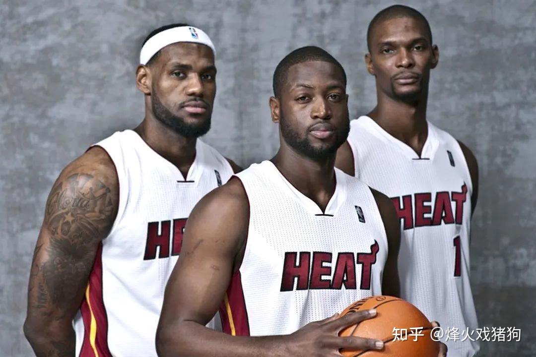 斯基拉：曼奇尼将与萨德签约一份2+2的合同，年薪500万欧（斯基拉：曼奇尼将赴萨德执教，签2+2合约年薪500万欧元）