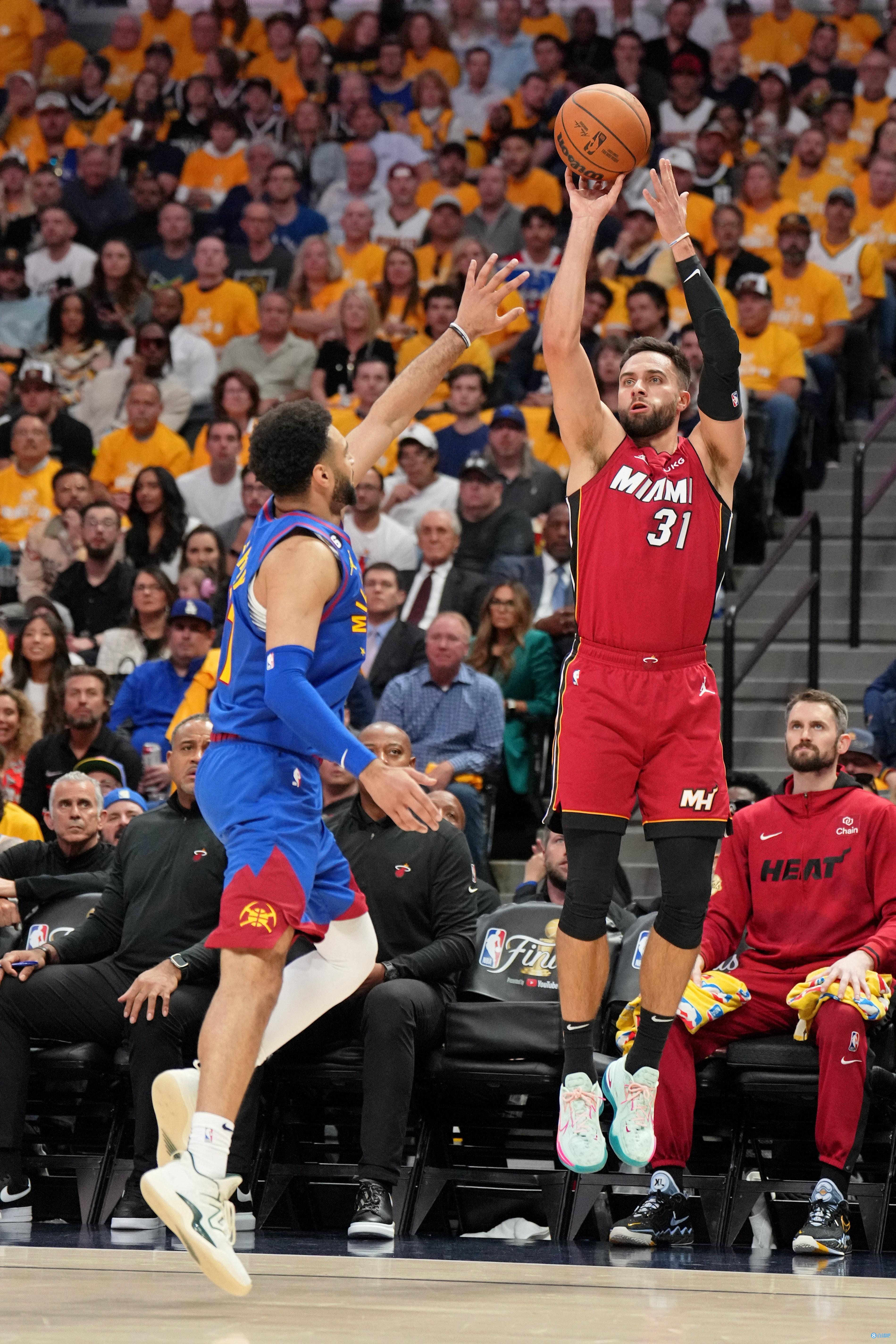 斯洛特：在利物浦每天都得证明自己，不能说拿过冠军就没问题（斯洛特：冠军在手也不能松懈，在利物浦每天都要证明自己）