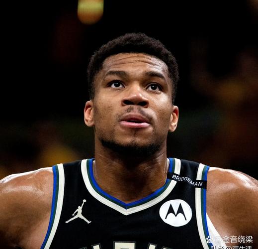 巴萨新星登场攻入制胜球（巴萨小将替补出场打入致胜一球）