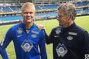 前锋单场帽子戏法，刷新赛季纪录