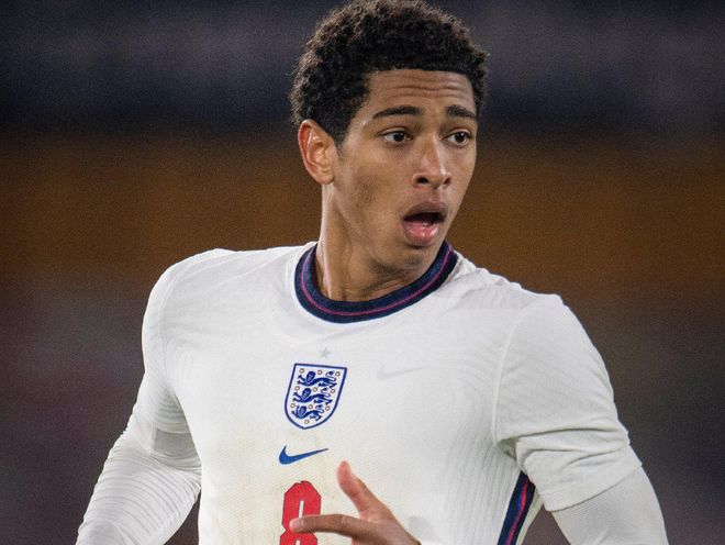 ESPN：邓弗里斯因伤缺席荷兰与波兰的世预赛（ESPN：邓弗里斯伤退，无缘荷兰对波兰的世预赛）