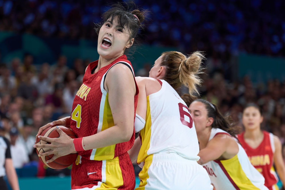 谢维军：收官战球票一下子就卖光了，我们全队上下也非常开心（谢维军：收官战门票瞬间售罄，全队上下都很开心）