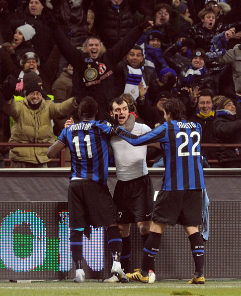 曼联主帅谈球队战术与未来（曼联主教练解读球队战术思路与未来规划）