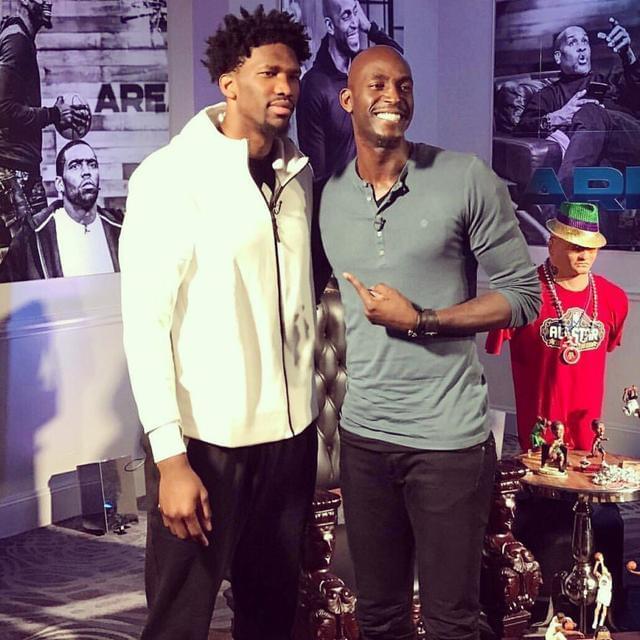 乔纳森-戴维：我可以踢任何位置；一直在训练后进行加练（乔纳森-戴维：位置不设限，训练后坚持加练）