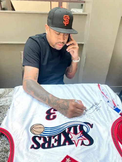 记者：埃德松经纪人不再谈续约，球员身价可能降至3000-4000万（据记者报道，埃德松经纪人已停止续约谈判，球员估值或降至3000万-4000万）