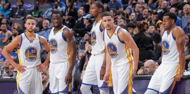 意杯-图拉姆梅开二度皮奥博尼破门 国米5-1威尼斯晋级（意大利杯：图拉姆双响、皮奥博尼破门，国米5-1胜威尼斯晋级）