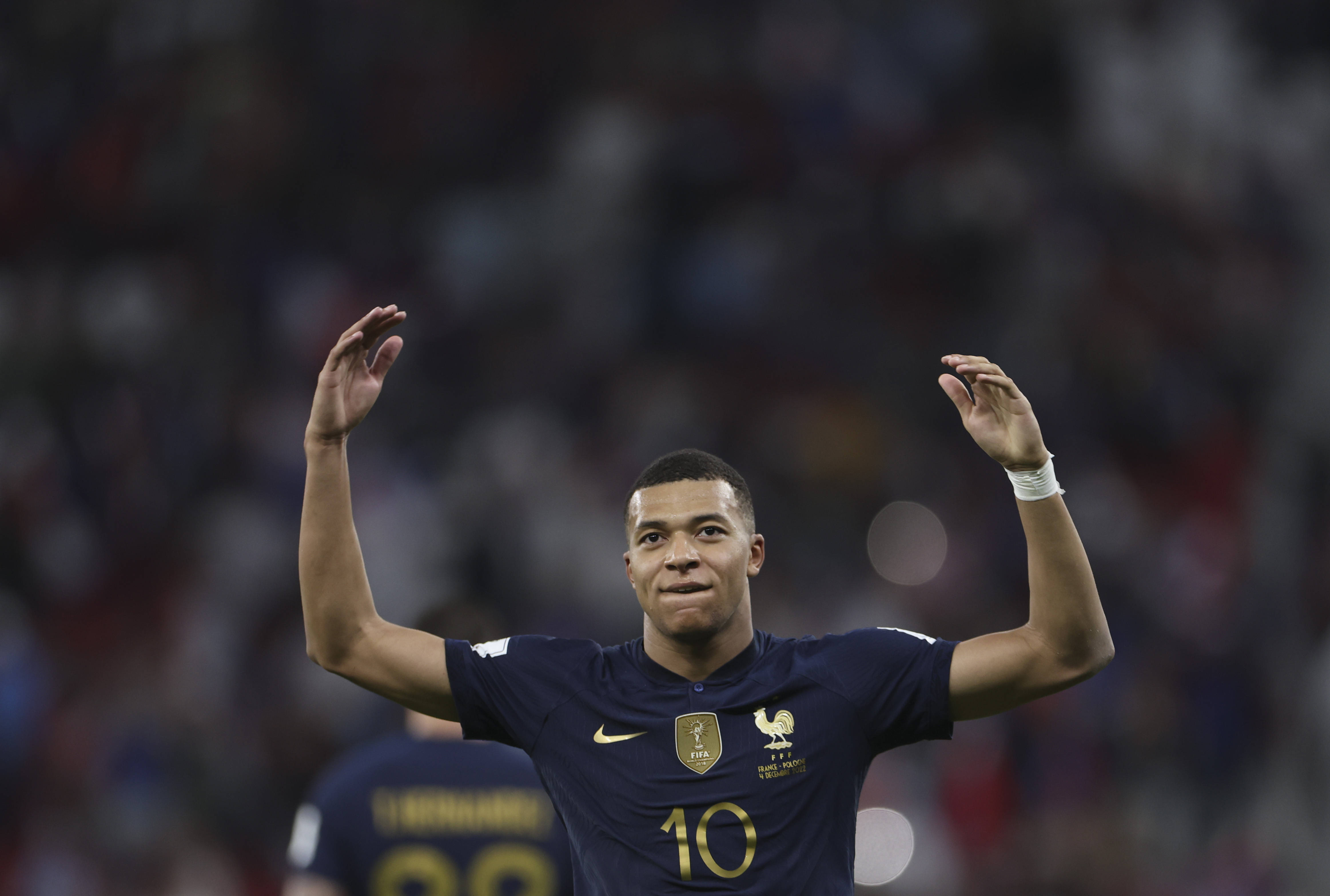 加纳乔点赞罗马诺动态，内容是切尔西已经将他列入引援名单（罗马诺动态获加纳乔点赞：切尔西把他列为引援目标）